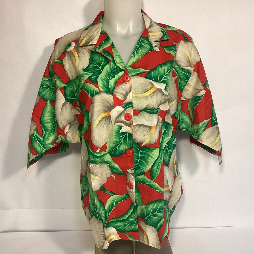 Women’s Vintage Hawaiian shirt by Royal Palm short sleeve size medium